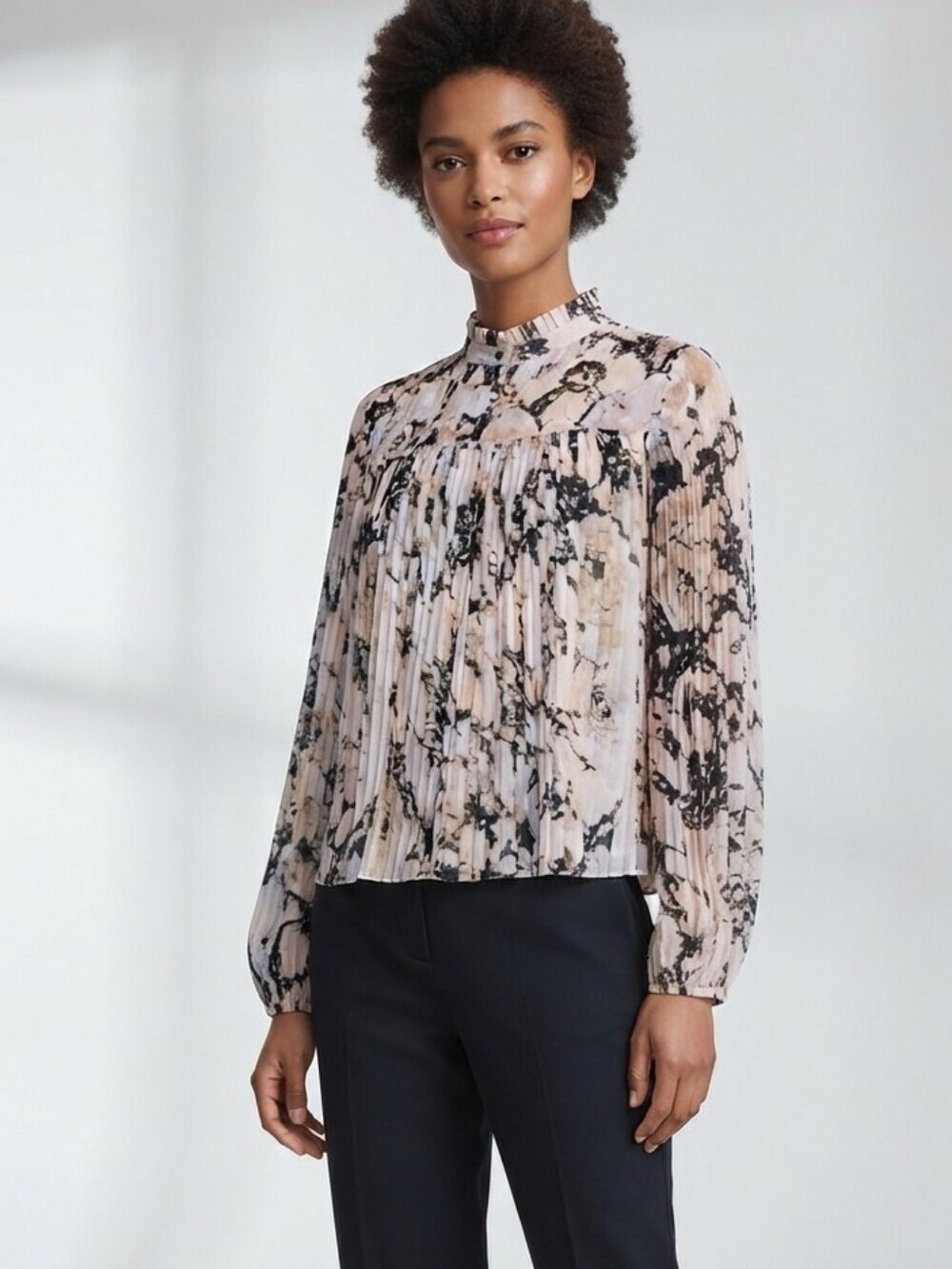 Cliche pleated blouse long Sleeve Sz Xs